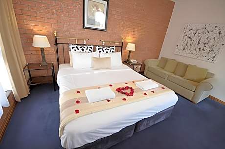 Deluxe King Spa