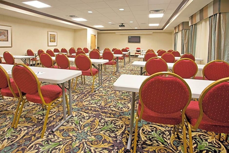 Staybridge Suites Elkhart North By IHG