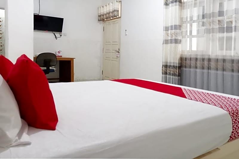 OYO 3741 Mutiara Syariah 1