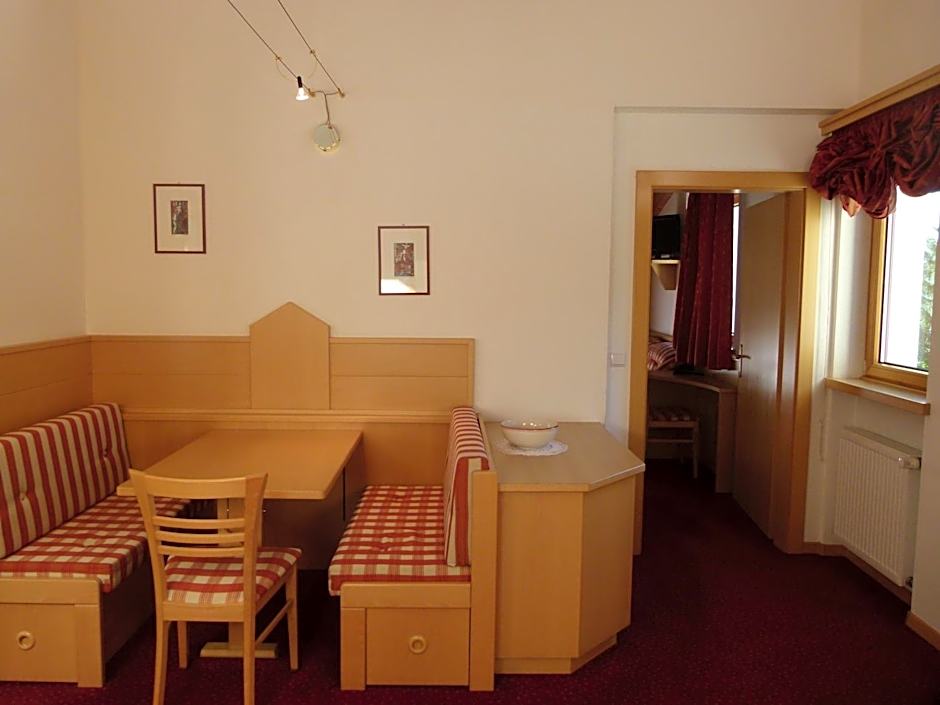 Photo 1 of 8 of Junior Suite