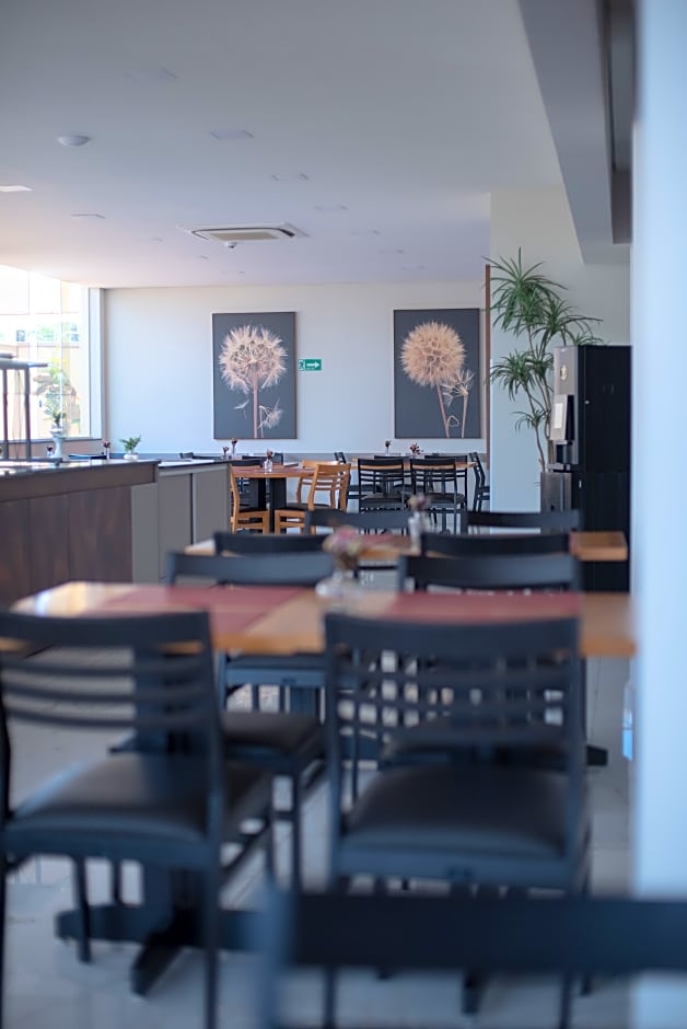 Bristol Infinity Hotel