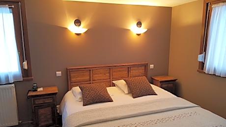 Logis Hotel Les Sapins