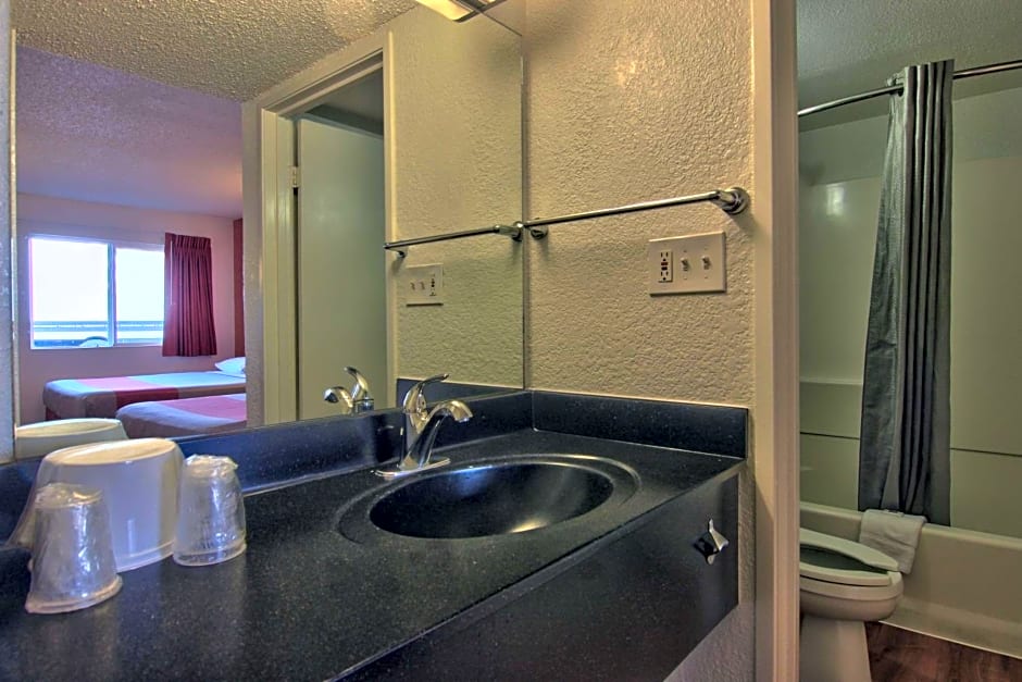 Motel 6-Sacramento, CA - Old Sacramento North