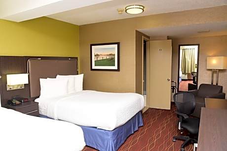 2 Double beds Room - Pet Friendly