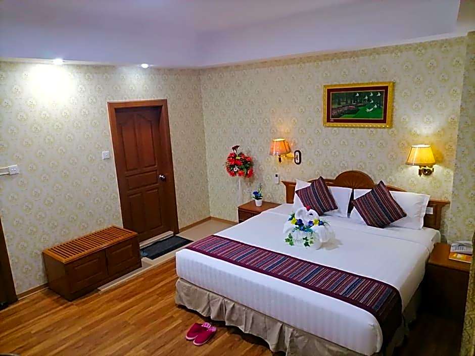 Excel Treasure Hotel