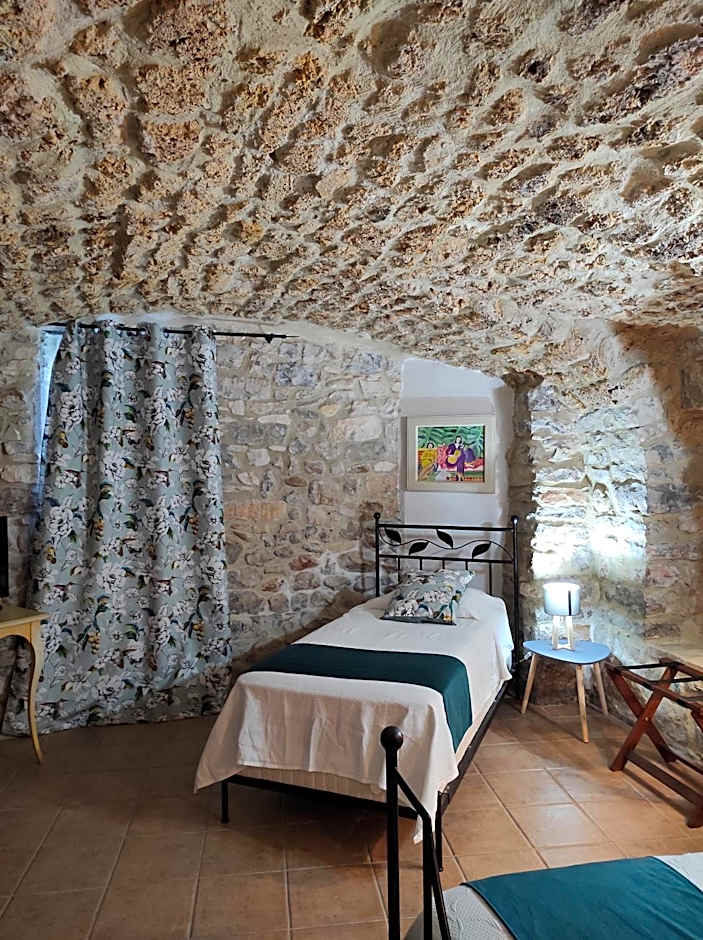 Logis Hôtel Restaurant Gîte La Bastide du Vébron