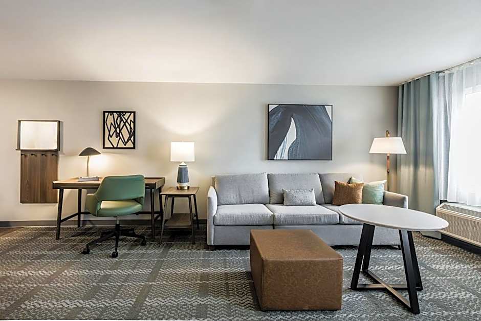 Staybridge Suites - Dawson Creek By IHG