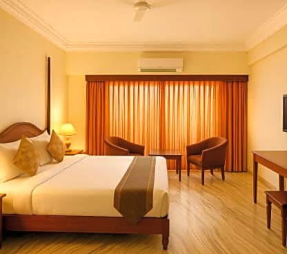 Deluxe Double or Twin Room with Lake View