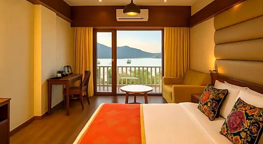 Hotel Hill Top Palace