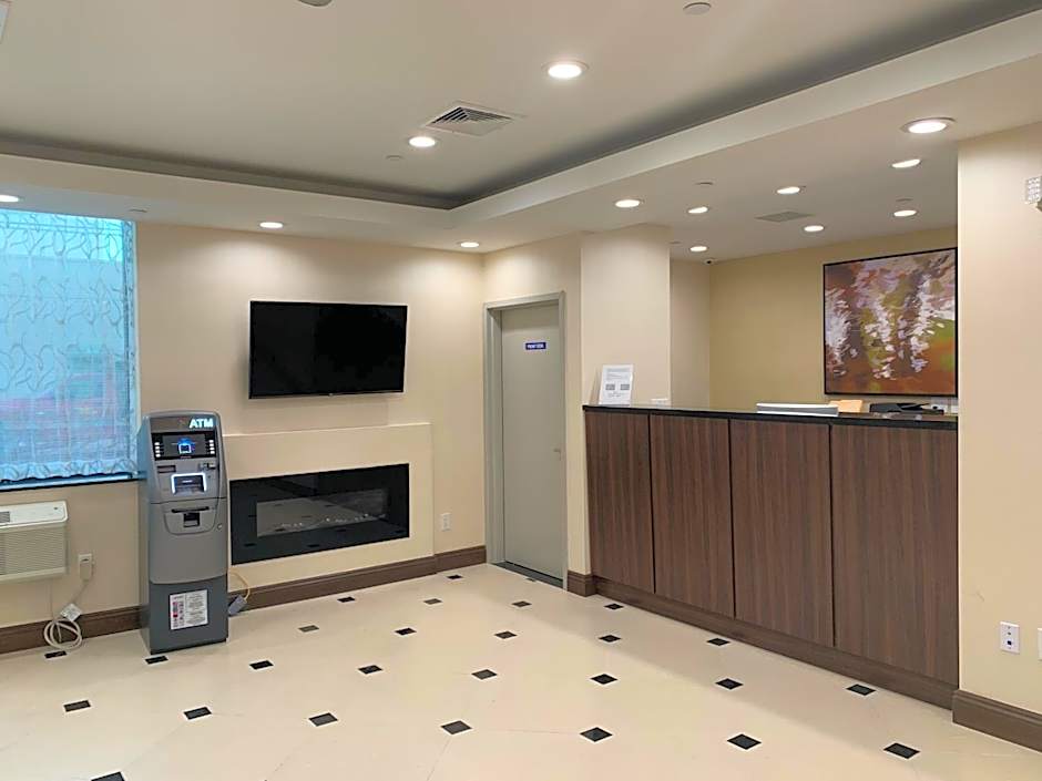 Voyage Hotel