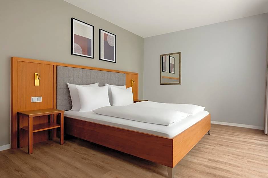 Photo 1 of 5 of 1 King Bed Suite