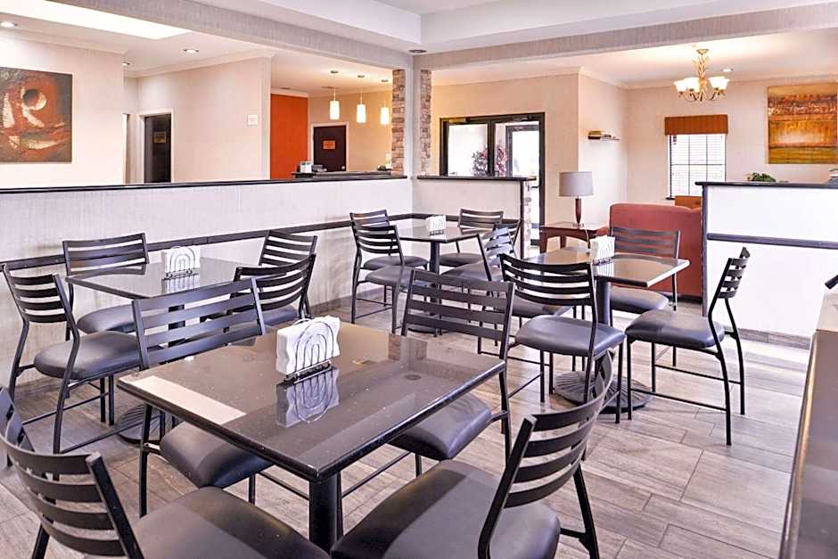 Quality Inn & Suites Beaumont