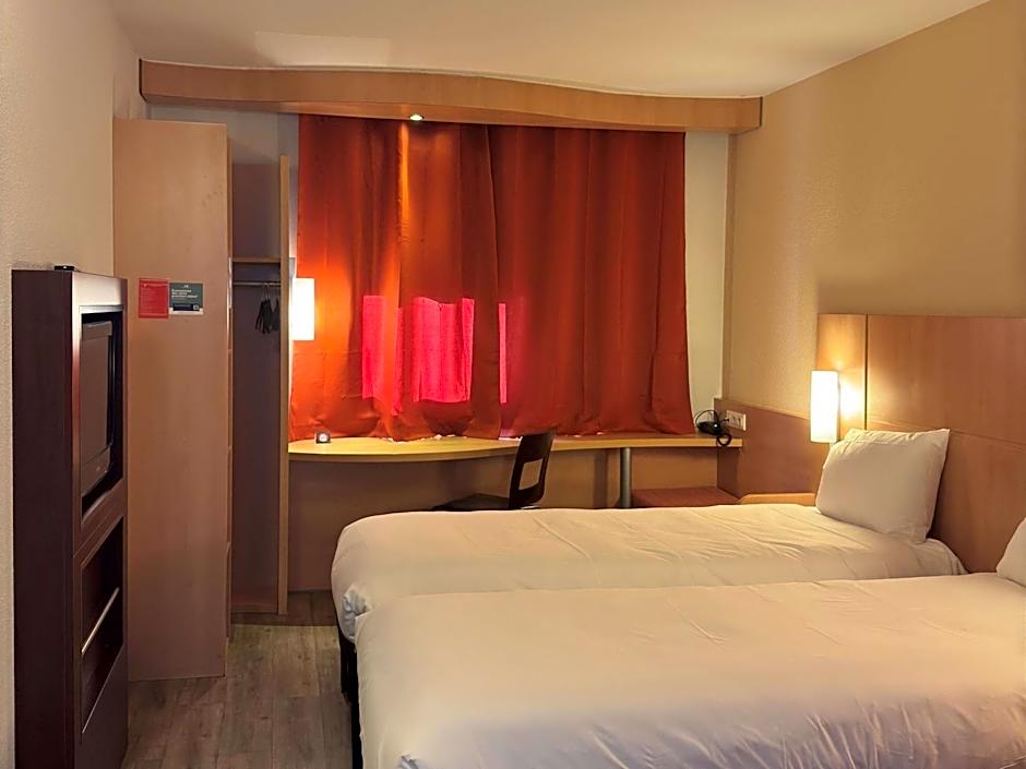 ibis Istres Trigance