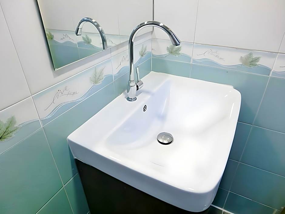 Geo-Home Holiday Hotel