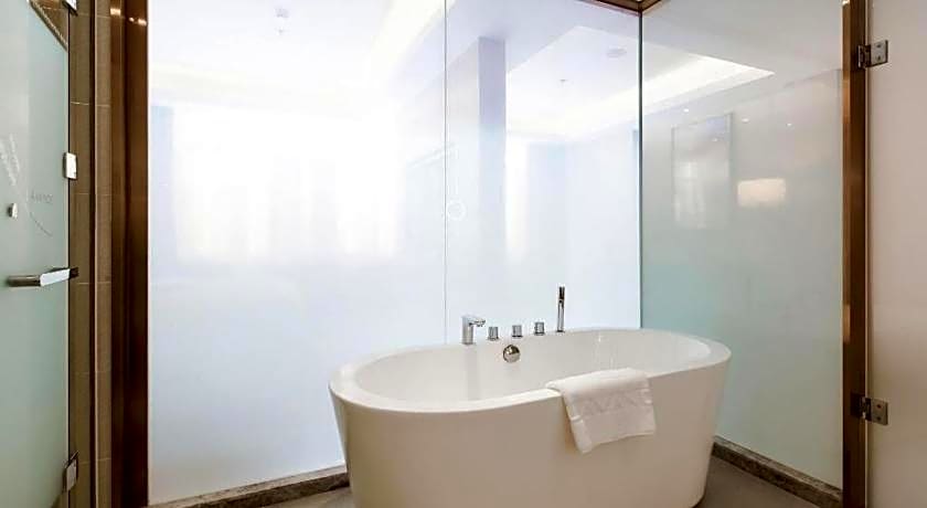 Lavande Hotel Yantai Laiyang City Center