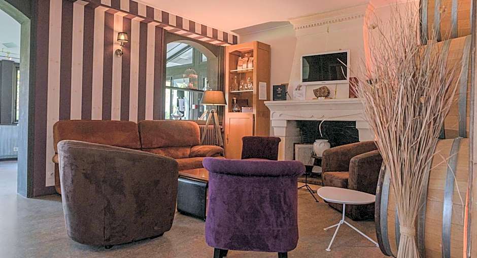 Logis Hôtel Restaurant L'Essille