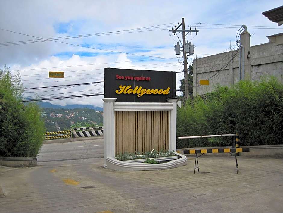 Hollywood Drive-In Hotel