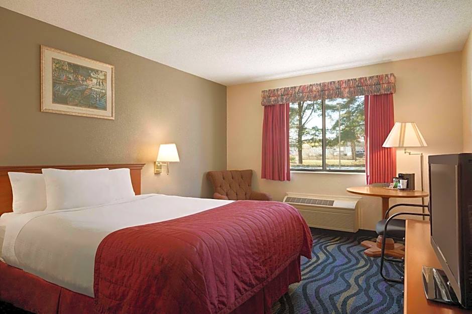 Baymont by Wyndham Logan