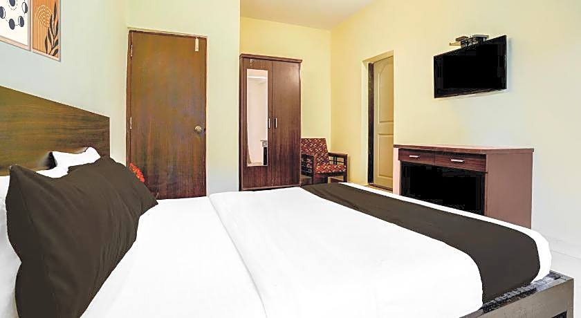 Collection O Panjim Near Miramar Beach