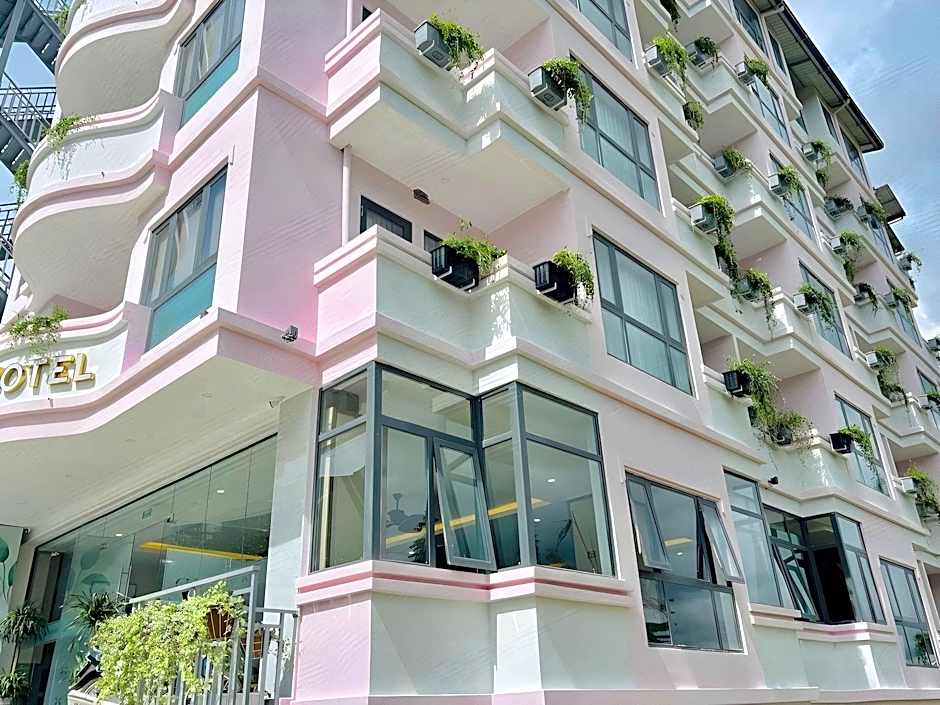 Nature hotel - Luong The Vinh
