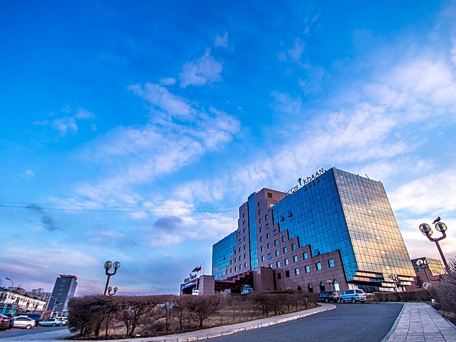 Chinggis Khaan Hotel