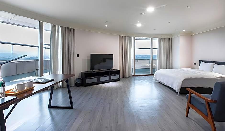 Jungli Le Midi Hotel