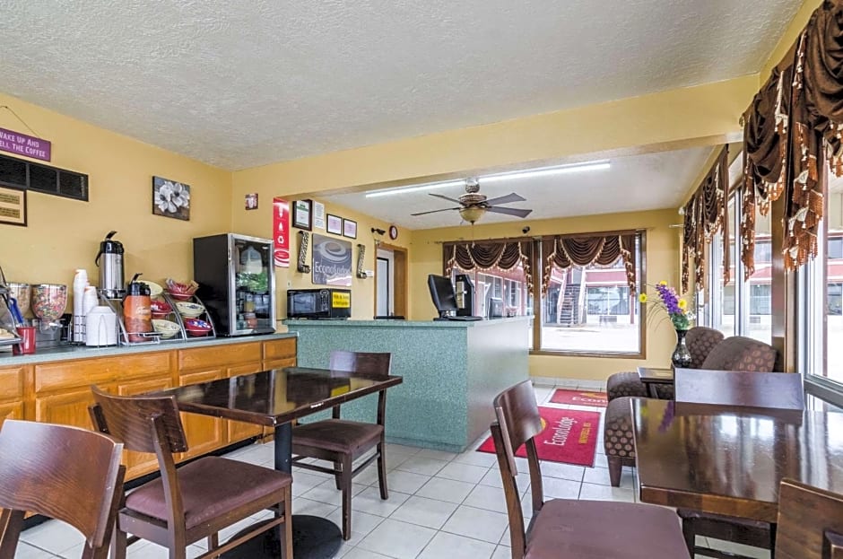 Econo Lodge Winfield