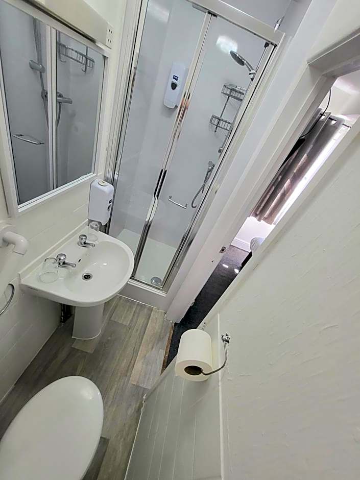 Beach Hotel Torbay B&B