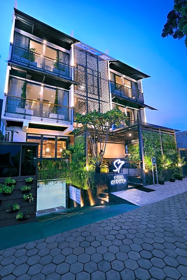 S7 SUITES GANDARIA
