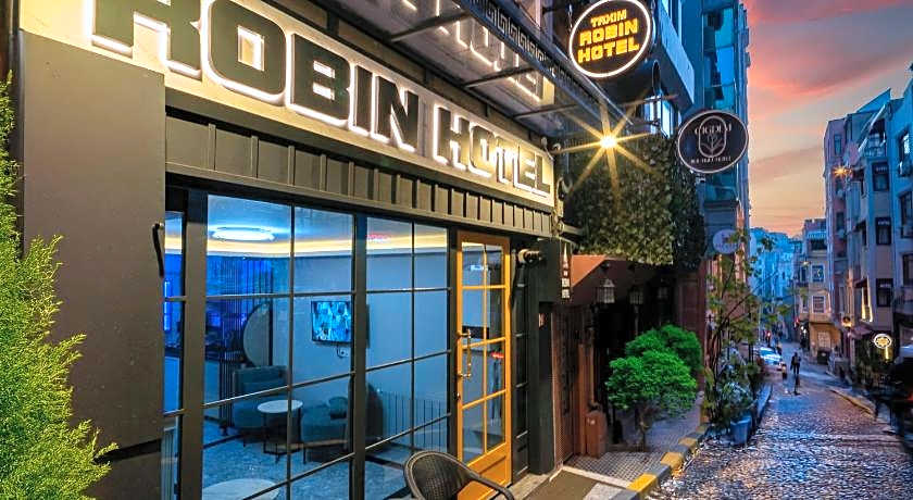 ROBİN HOTEL