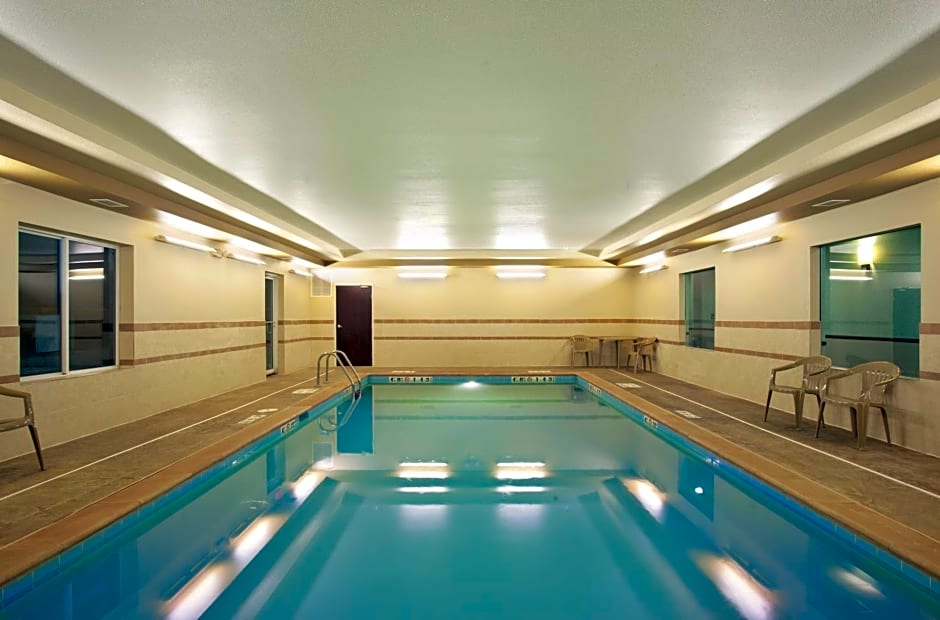 Holiday Inn Express Le Roy, an IHG Hotel