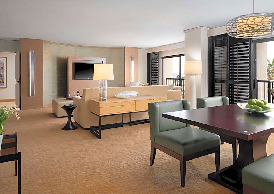Sonesta Redondo Beach & Marina
