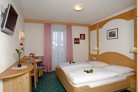 Classic Double Room with Balcony
