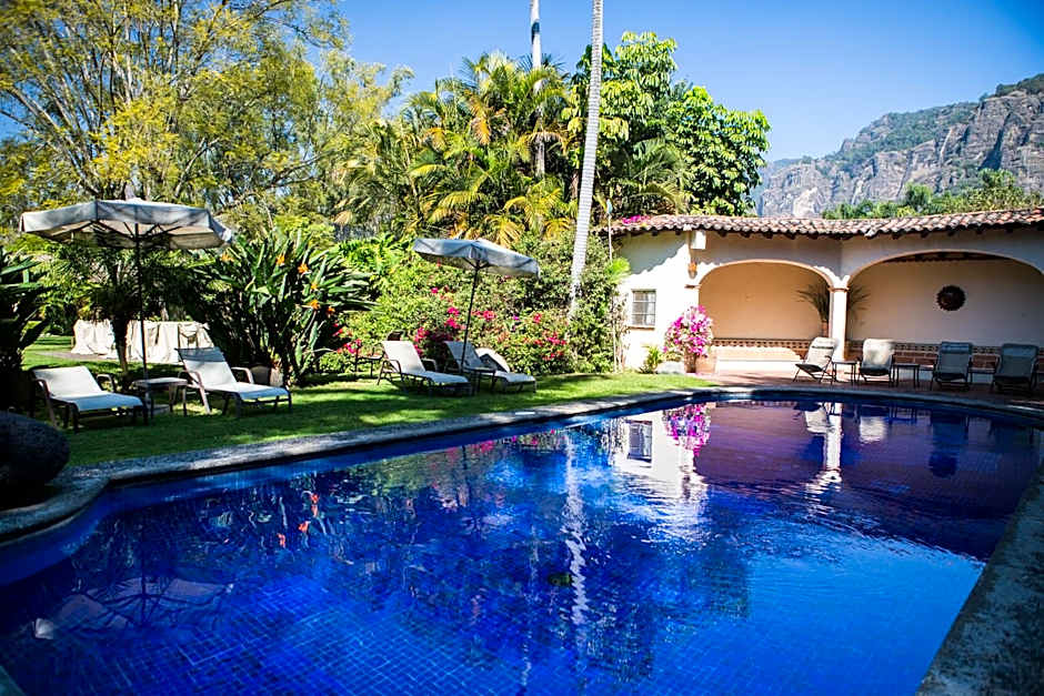 Casa Bugambilia, Un Pequeño Hotel en Tepoztlán