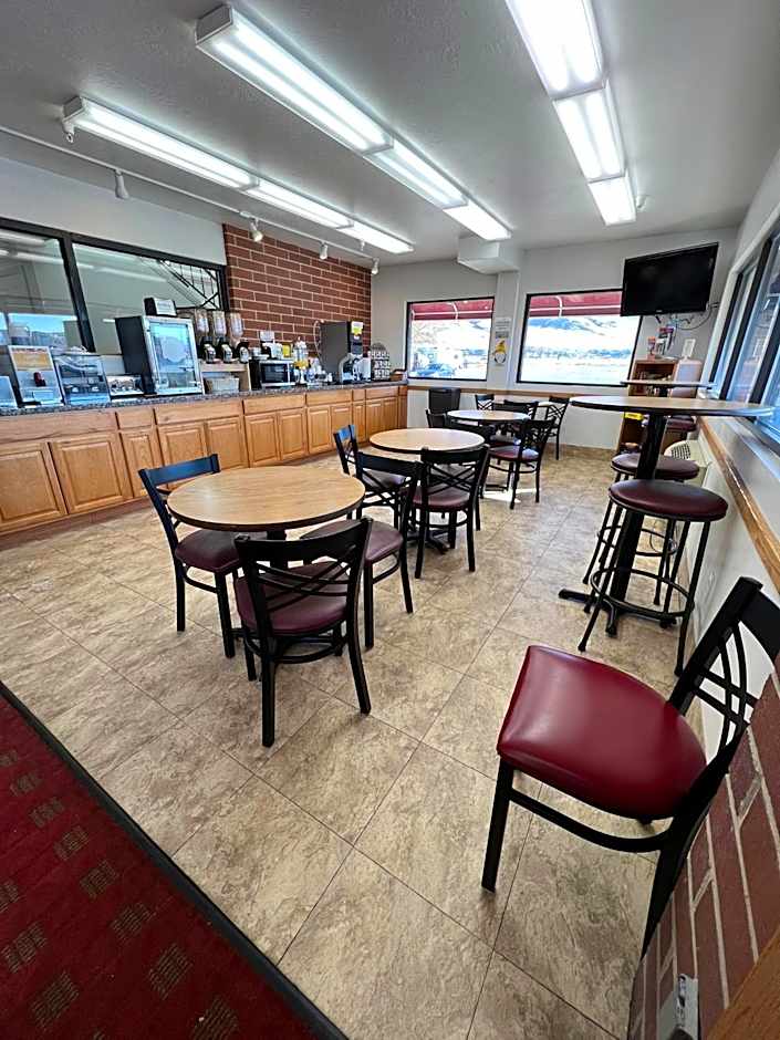 Days Inn by Wyndham Lake Point