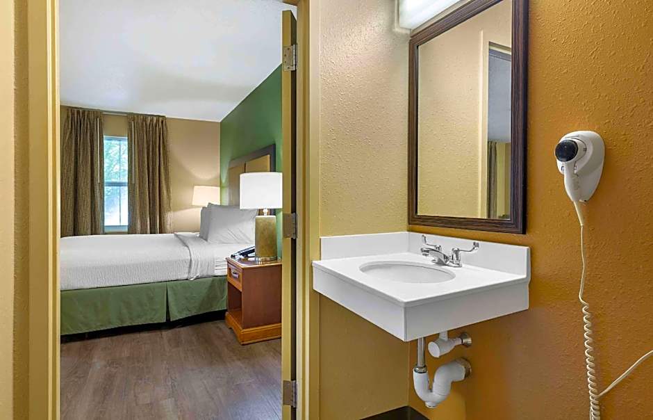 Extended Stay America Suites - Boston - Westborough - East Main Street