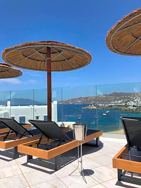 Photo 1 of 14 of Panorama Suite, Hot Tub
