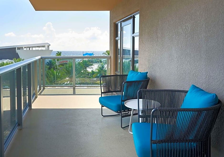 Home2 Suites by Hilton Pompano Beach Pier, FL