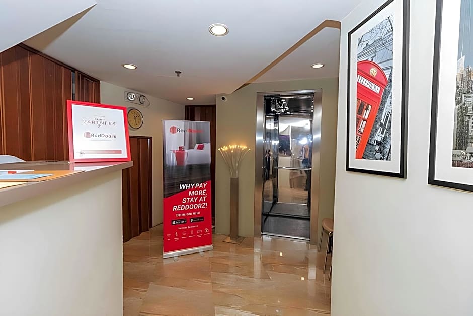 RedDoorz @ EDSA Pasay