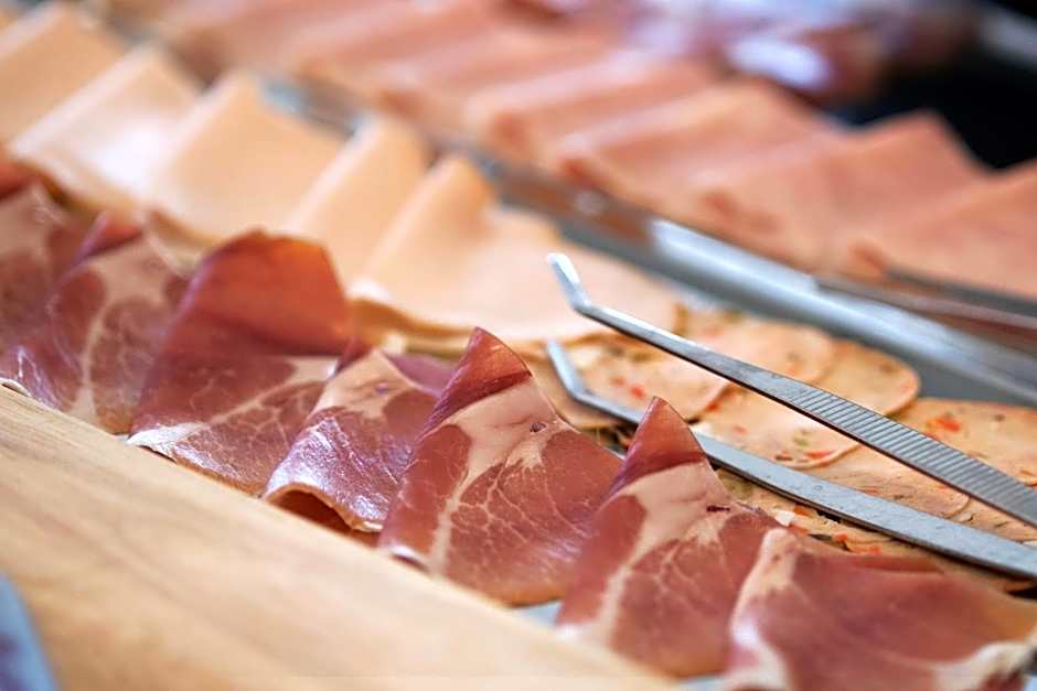 International Hotel & Suite - In prima fila sul lungomare