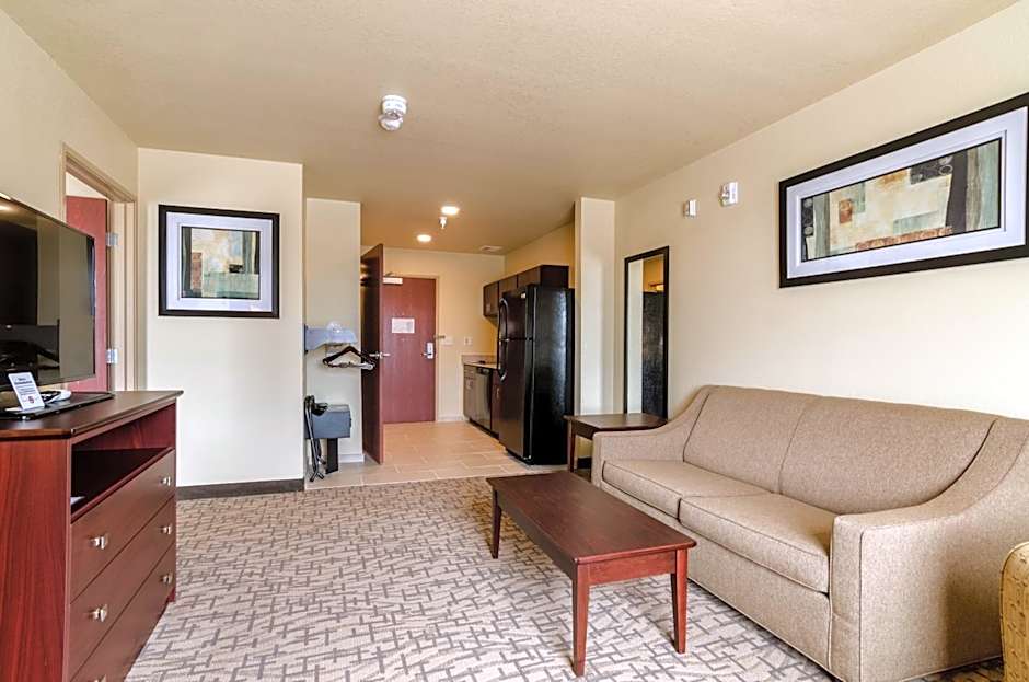 Cobblestone Inn & Suites - Oberlin