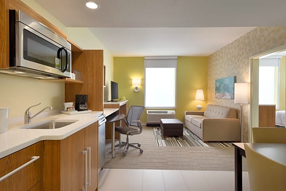 Home2 Suites by Hilton Roseville Minneapolis