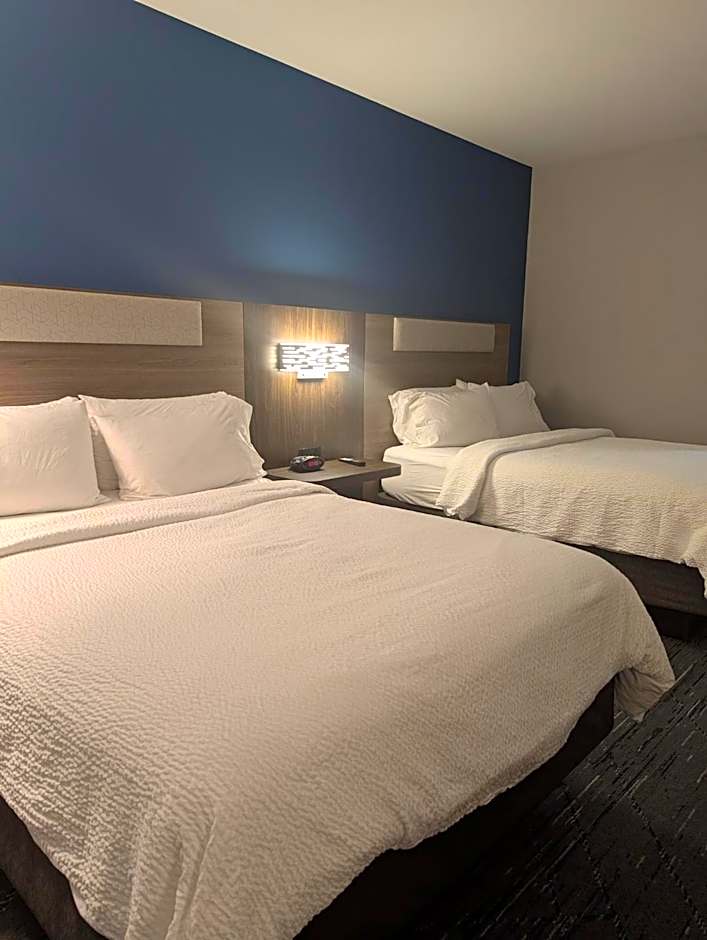 Holiday Inn Express Hotel & Suites Loveland By IHG