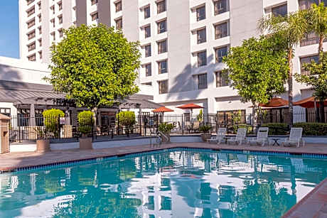 Marriott Riverside at the Convention Center