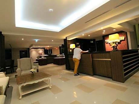 Leelawadee Huay Kwang