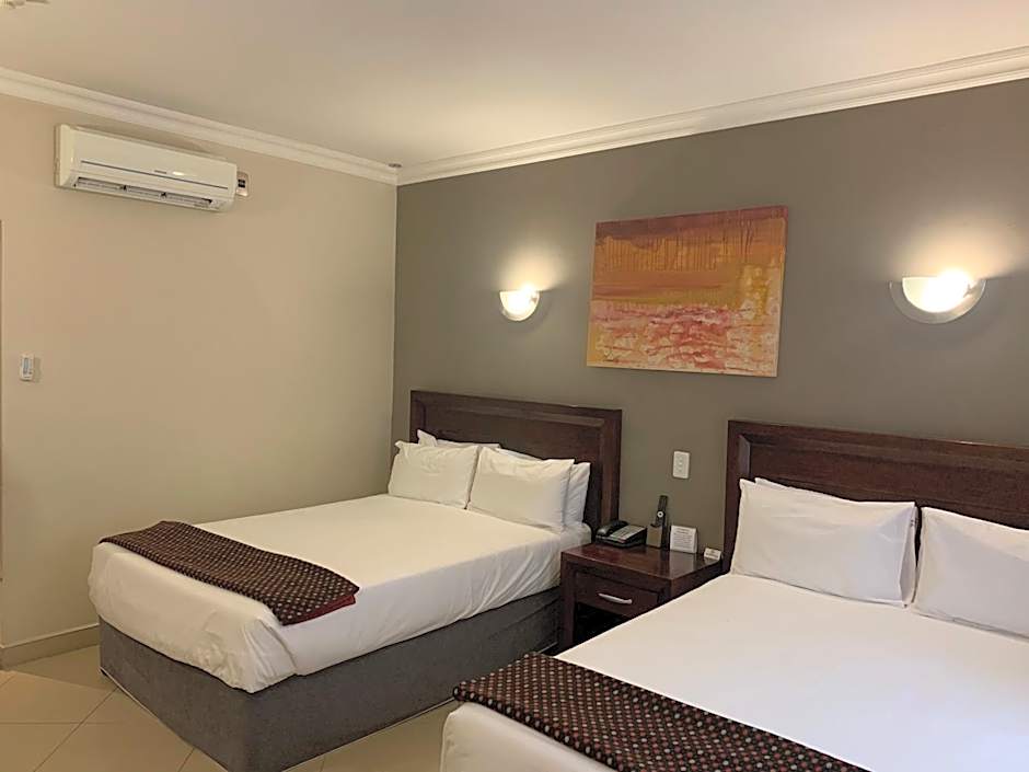 Royal Hotel