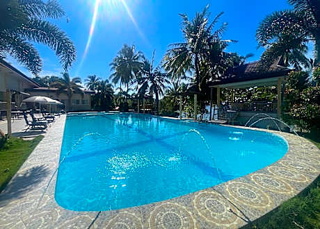 Reef Waters Resort