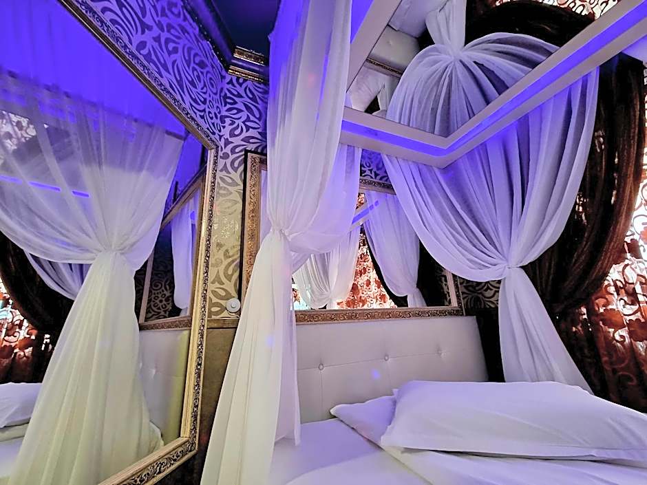 Hotel Boutique Mikaela (Adult Only)