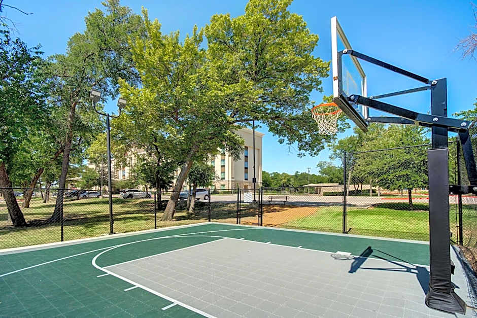 Hampton Inn By Hilton And Suites Dallas Plano East Tx