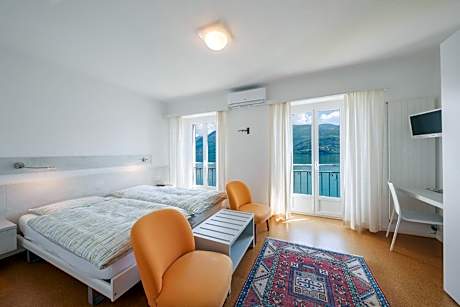 Double Room with Lake View